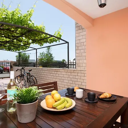 Apartments Ingrid Pula Exterior foto